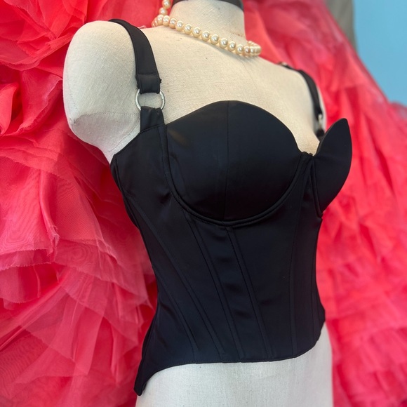 POSTER GIRL Elegant Black Corset Tank Top - Picture 2 of 6